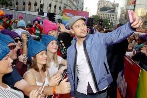 Justin Timberlake with Fans