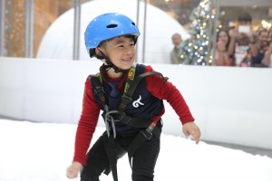 ออก้าร่วมสนุกกับ สวนสนุก Snow Playground