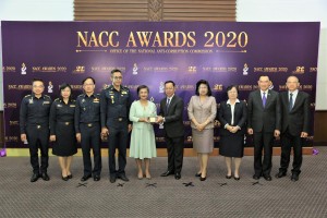 ช่อง 3 รับรางวัล “ช่อสะอาด” อย่างภาคภูมิ!! ในงาน “NACC Awards 2020”  (8)
