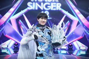 นุนิว ชวรินทร์