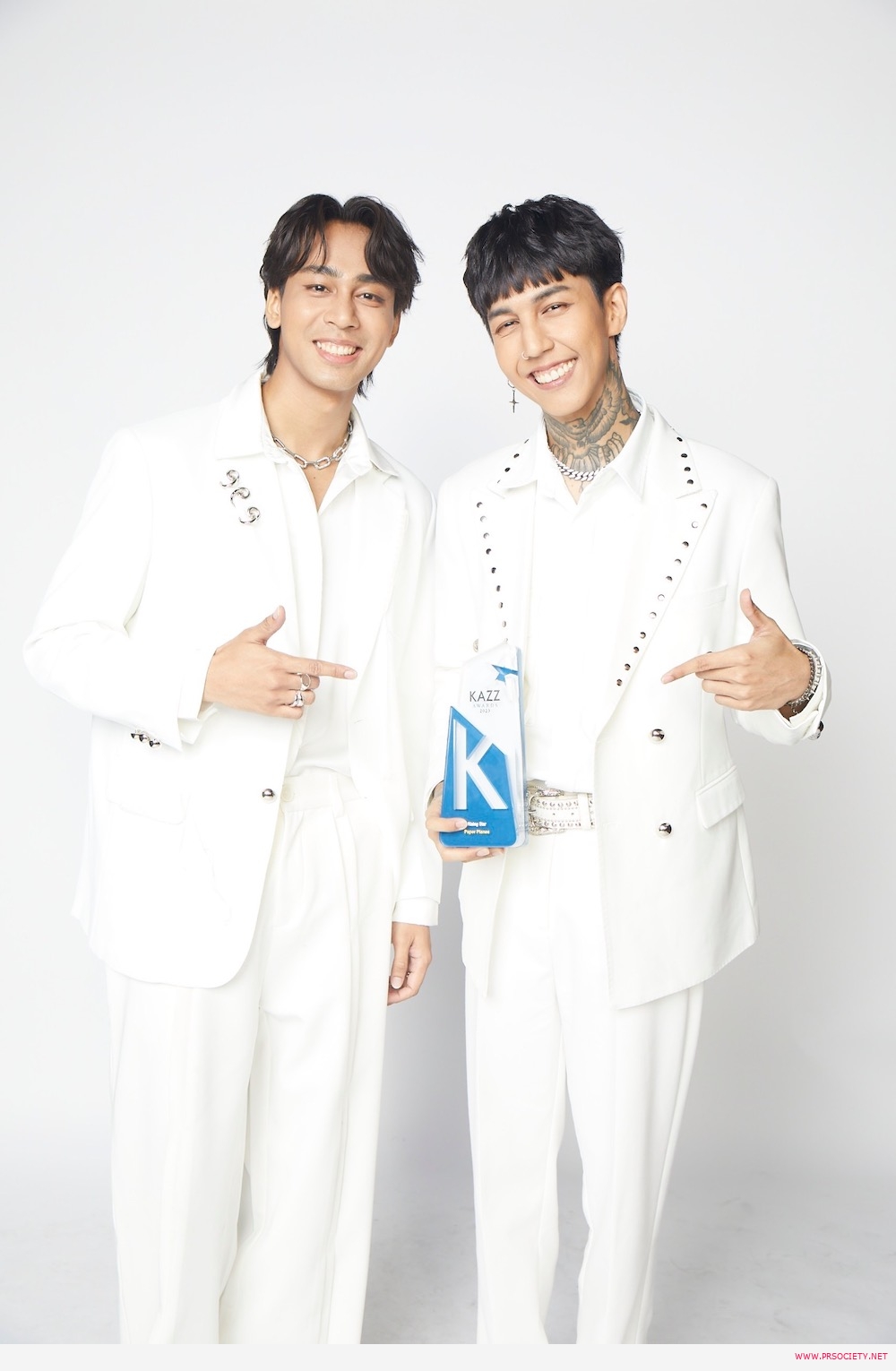 Paper Planes_คว้า12รางวัล พร้อมปล่อยเพลงใหม่ (4)