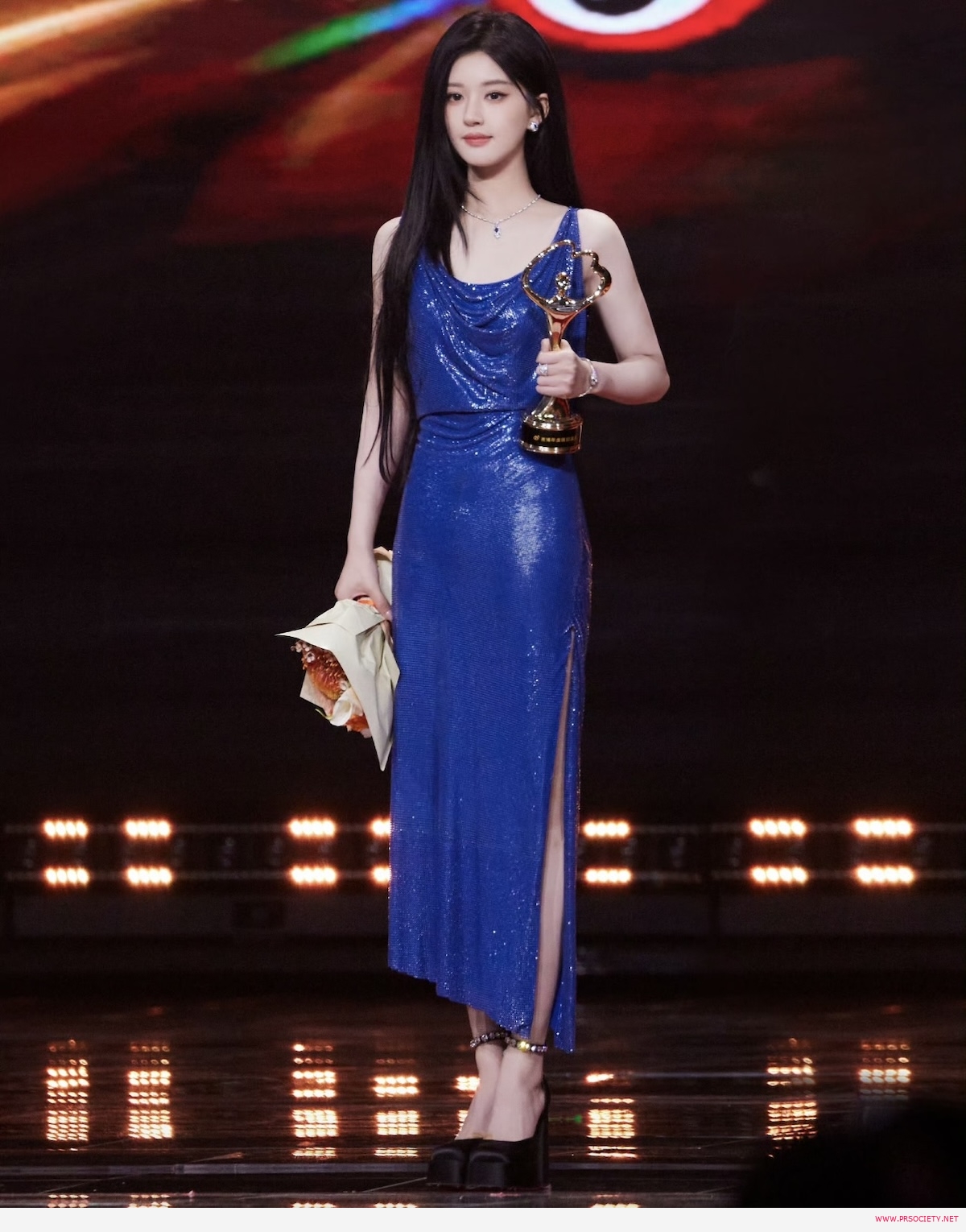 Rosy Zhao in Atelier Versace at Weibo Award_01