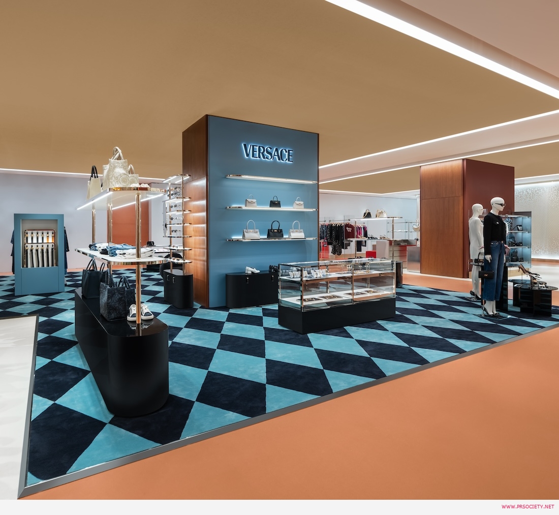 VERSACE_CentralChidlom_03