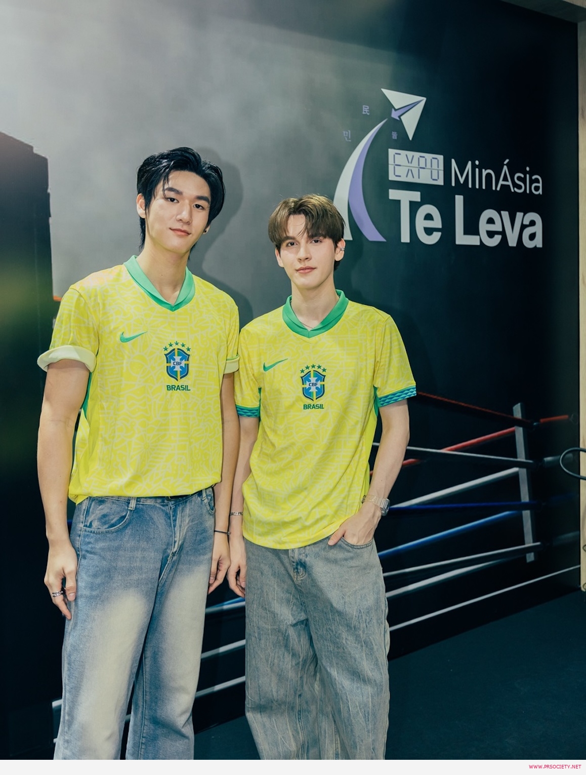 19. งาน MosBank Exclusive Fan Sign