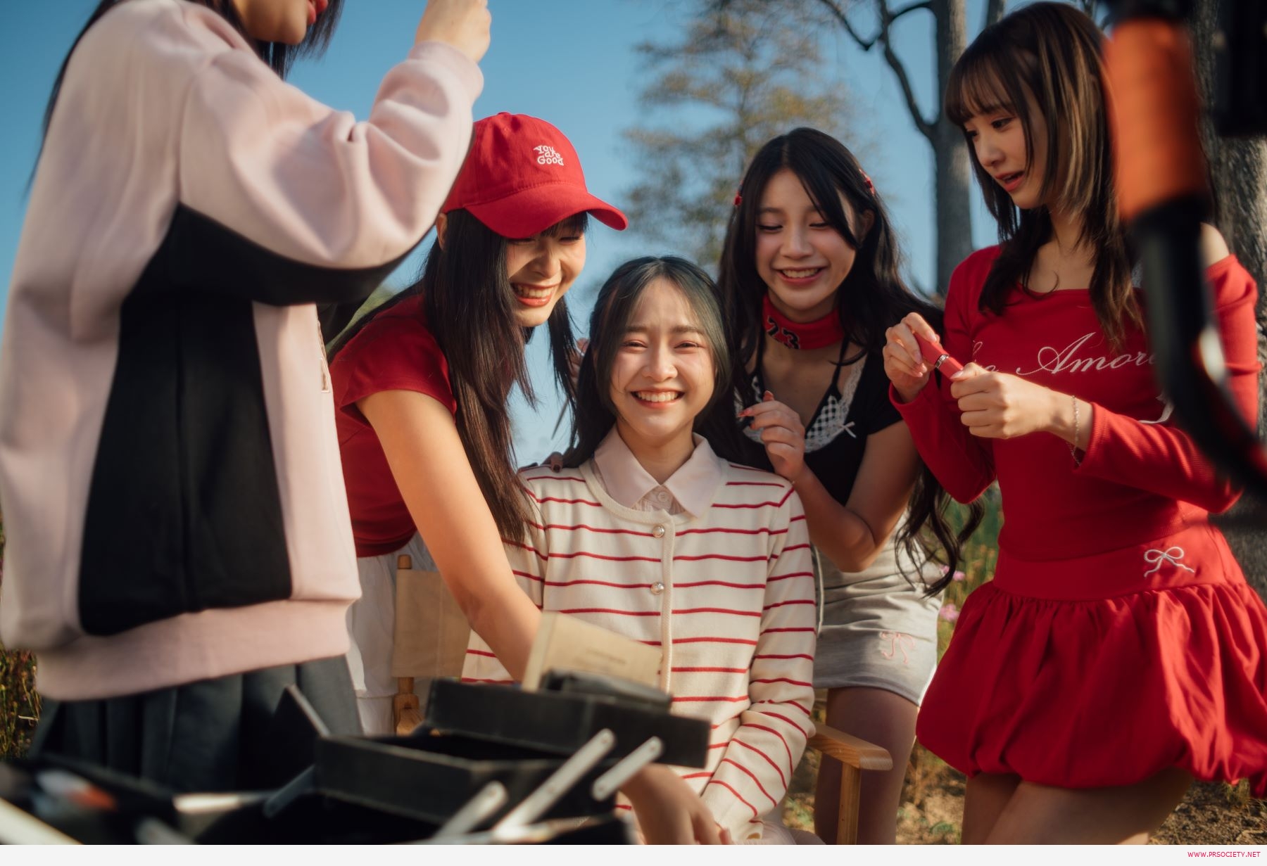 CGM48_Group MV4